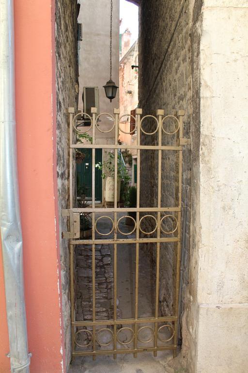 Rooms Da Angelica Old City 2 روفينج المظهر الخارجي الصورة